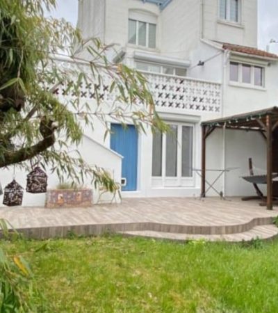 Maison 4 Chambres, Jardin Et Garage